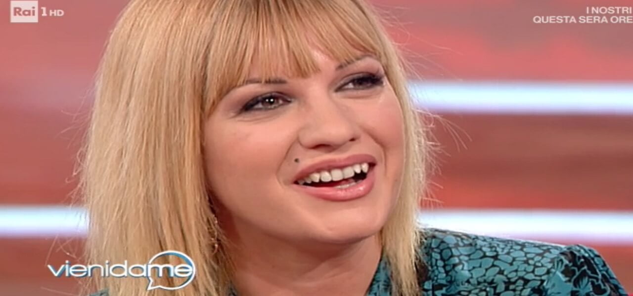 LISA Con Sempre Emoziona Il Pubblico E Poi Duetta Con Fausto Leali