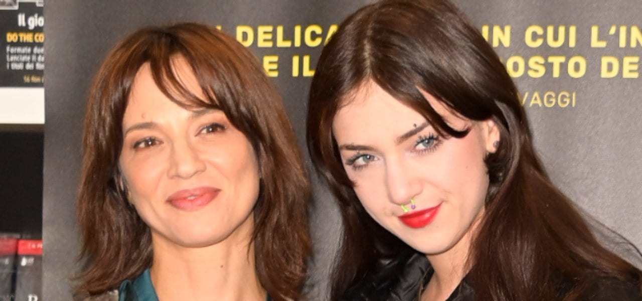 Anna Lou Castoldi Figlia Asia Argento E Morgan Vado In Terapia Ci