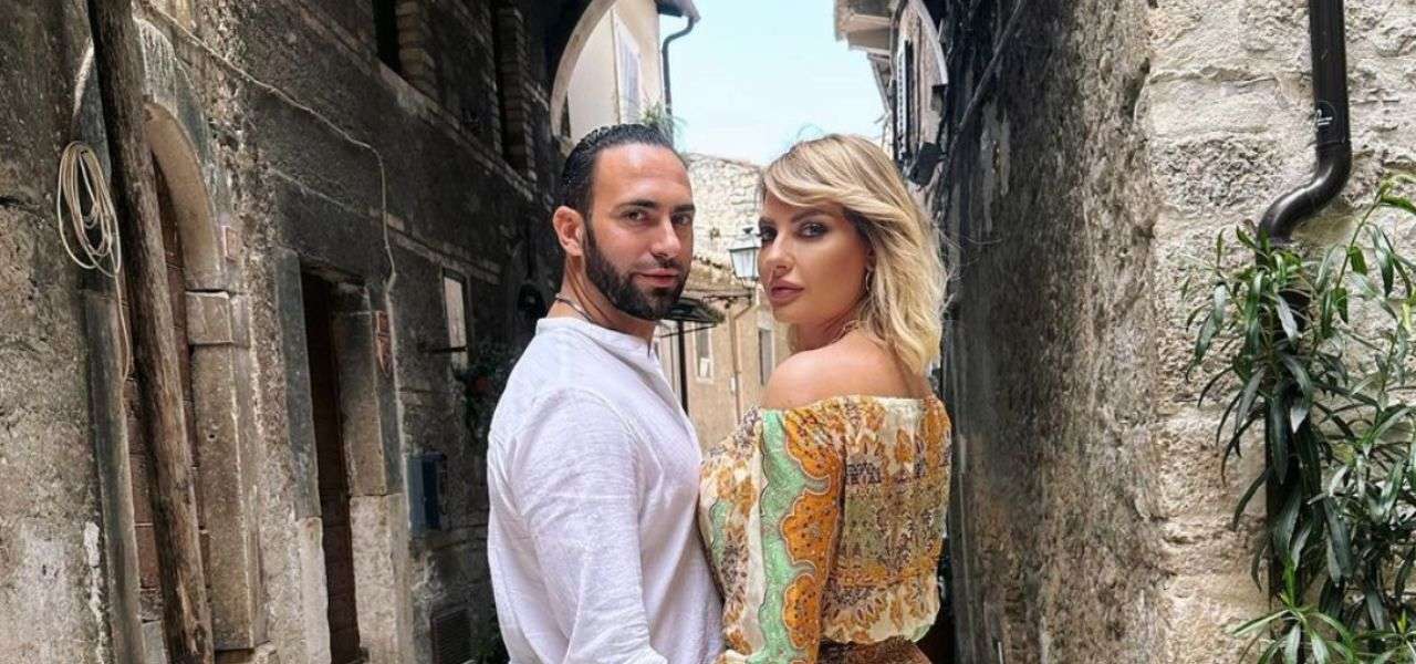 Manila Nazzaro E Stefano Oradei Innamorati Sui Social Foto Mano Nella