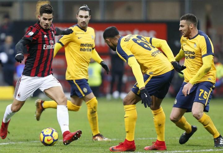 Andre_Silva_Souprayen_Milan_Verona_lapresse_2017