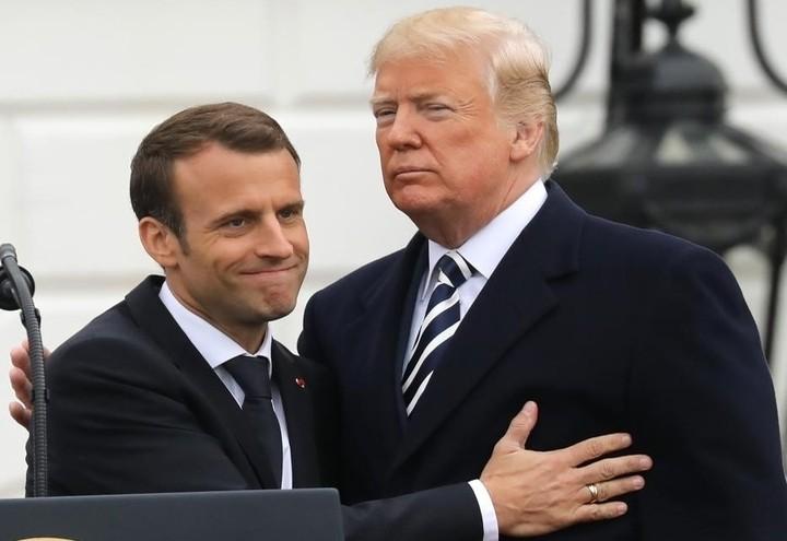 Macron_Trump_Braccio_Lapresse