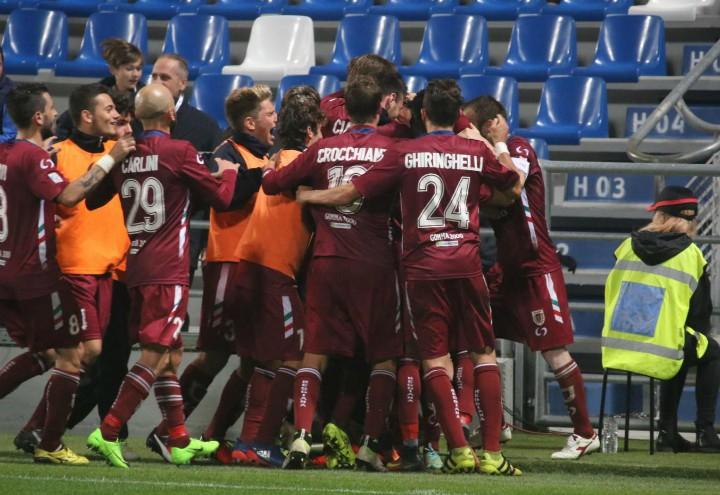 Reggiana_gruppo_gol_Serie_C_lapresse_2017