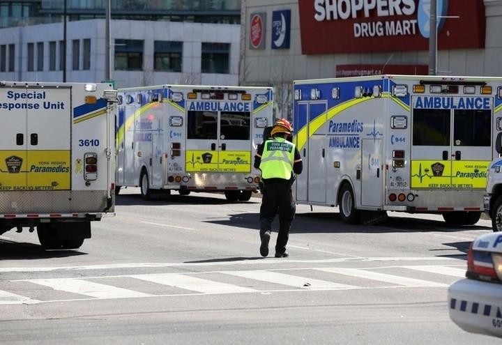 Toronto_Polizia_Strada_Lapresse