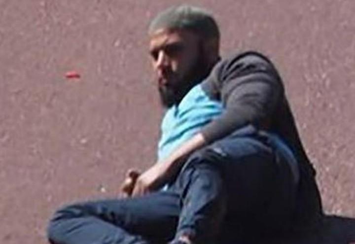 attentato_aja_accoltella_passanti_twitter