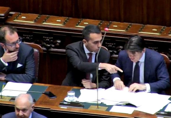 conte_premier_governo_dimaio_appunti_youtube_2018