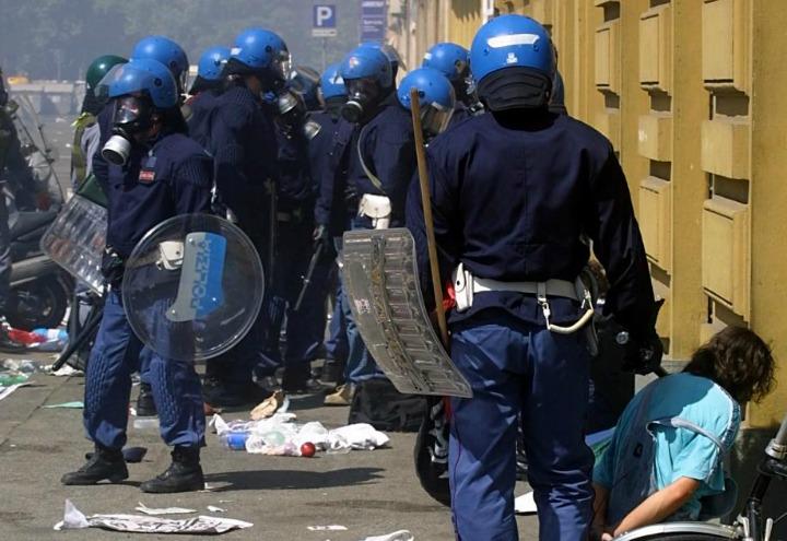 G8 Genova Bolzaneto 28 Condannati A Risarcire Lo Stato Danni 6 Milioni Di Euro Chiesti A Polizia E Medici