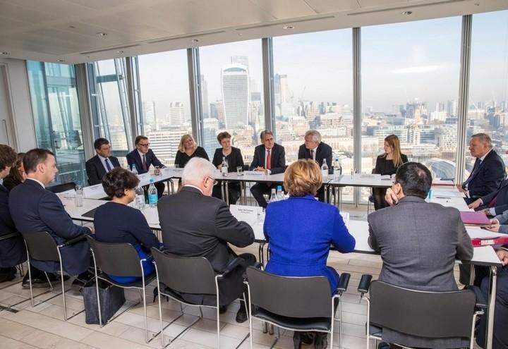 riunione_meeting_Lapresse