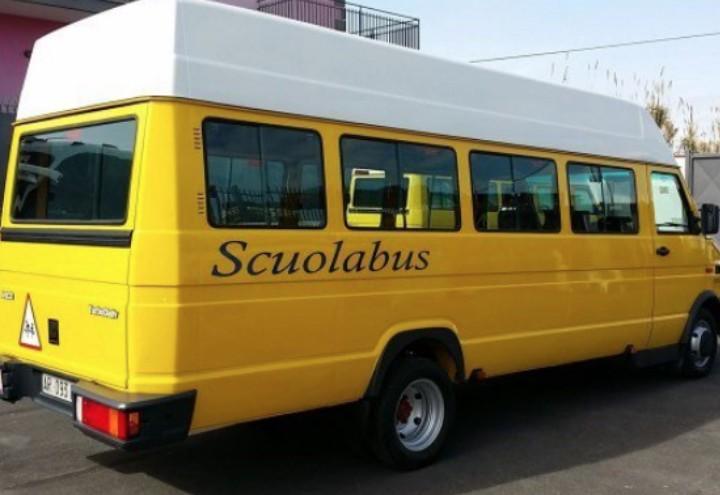 scuolabus_autobus_scuola_studenti_trasporto_pullman_twitter_2018