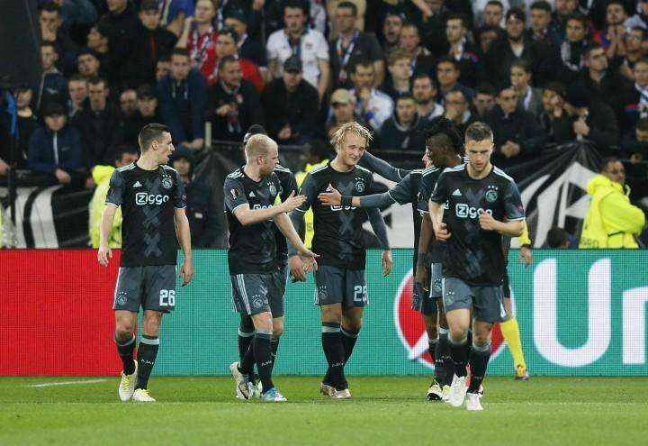 Ajax_grigio_gruppo_lapresse_2017