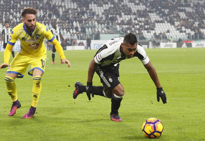 AlexSandro_Juventus_Pescara_lapresse_2017