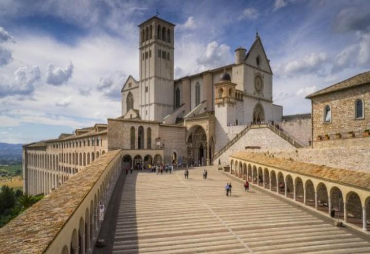Assisi_green_web_2017
