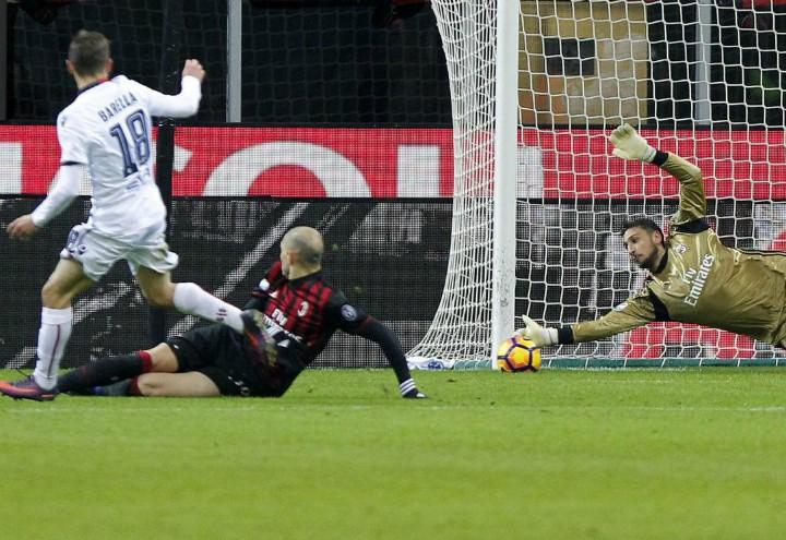 Barella_Donnarumma_Milan_Cagliari_lapresse_2018