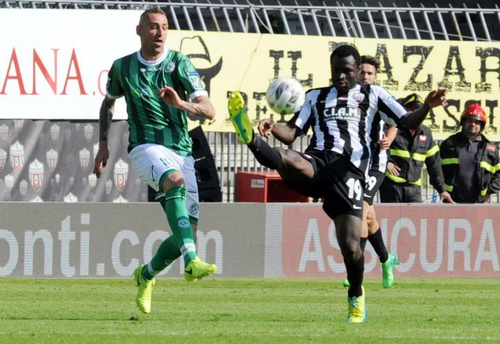 Castaldo_Addae_Avellino_Ascoli_lapresse_2017