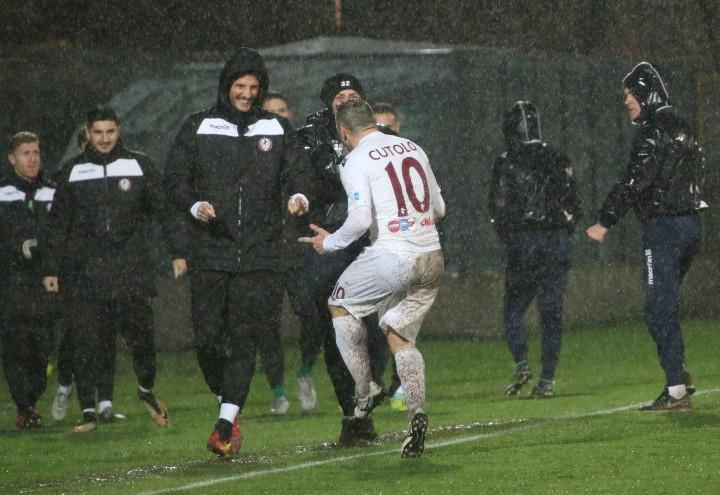 Cutolo_Arezzo_gol_pioggia_lapresse_2018