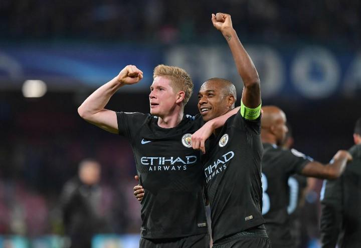 DeBruyne_Fernandinho_Napoli_City_lapresse_2017