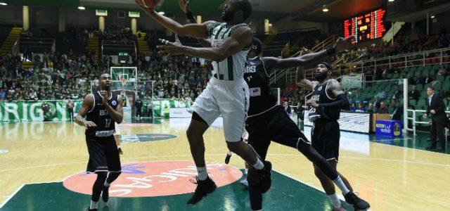 Dezmine_Wells_Avellino_Bakken_basket_lapresse_2018