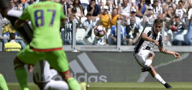 Dybala_Juventus_Crotone_punizione_lapresse_2017