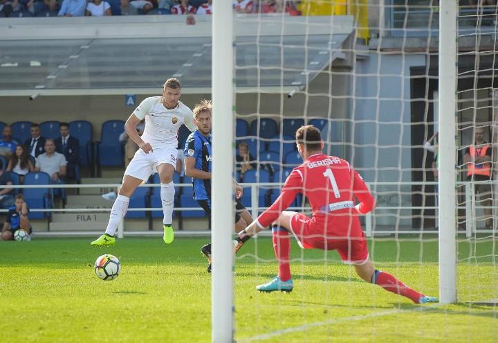 Dzeko_Berisha_Atalanta_Roma_lapresse_2018
