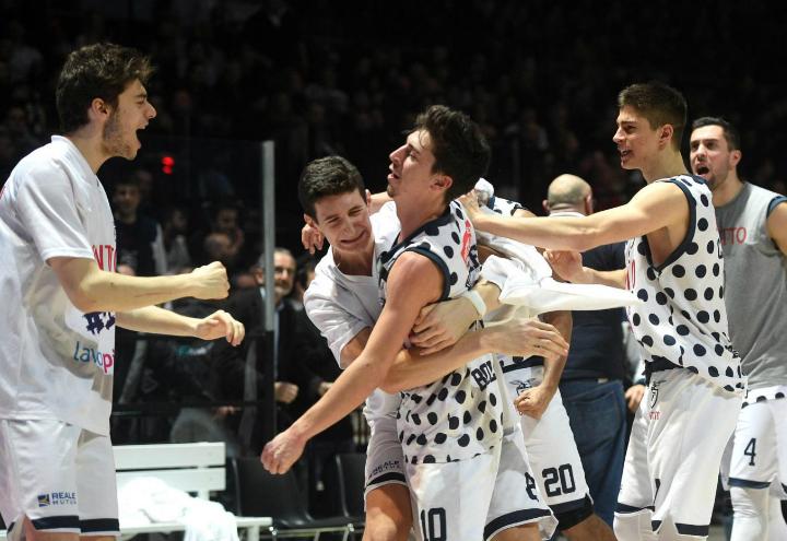 Fortitudo_Bologna_gruppo_lapresse_2017