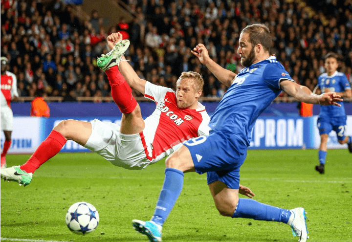 Higuain_blu_gol_Juventus_Monaco_lapresse_2017