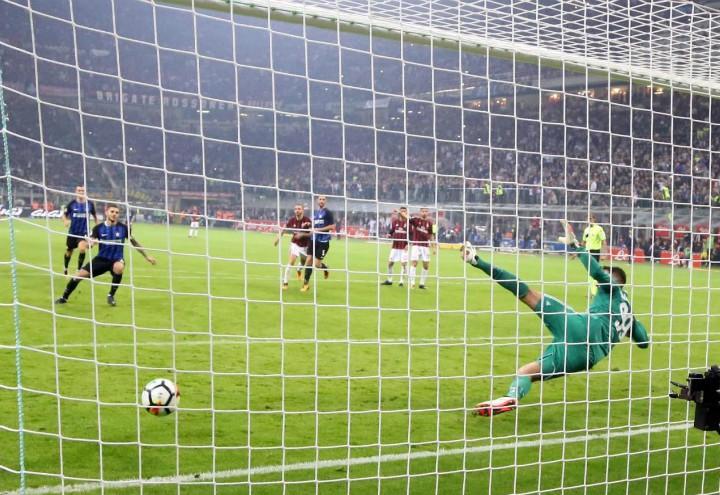 Icardi_rigore_derby_Inter_Milan_lapresse_2017