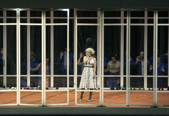 Lady-Macbeth_cs