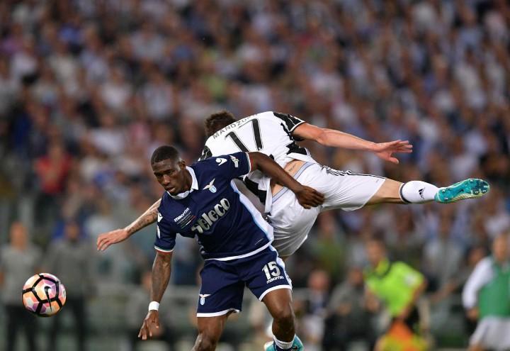 Mandzukic_Bastos_Juventus_Lazio_lapresse_2017