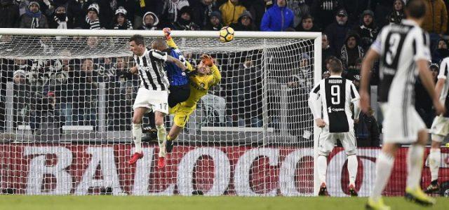 Mandzukic_Handanovic_Juventus_Inter_lapresse_2018
