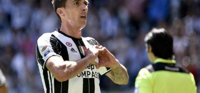Mandzukic_Juventus_cuore_2_lapresse_2017