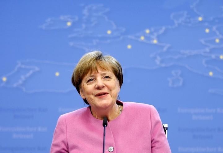 Merkel_Europa_Lapresse