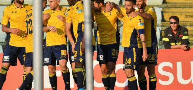 Modena_gol_esultanza_legapro_lapresse_2017