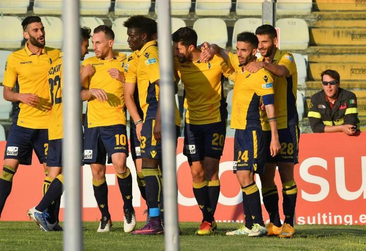 Modena_gol_esultanza_legapro_lapresse_2017