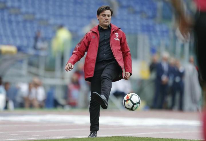 Montella_Pallone_calcio_Milan_lapresse_2017