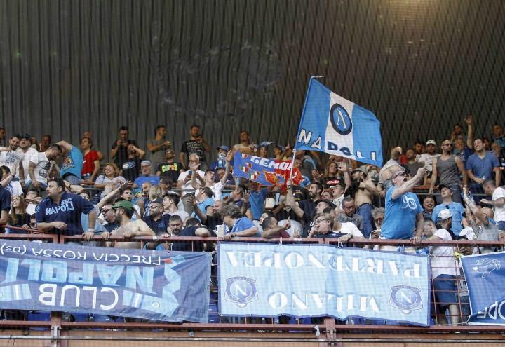 Napoli_curva_trasferta_lapresse_2017