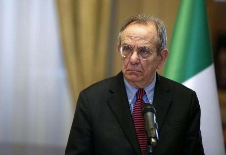 Padoan_Bandiera_Lapresse