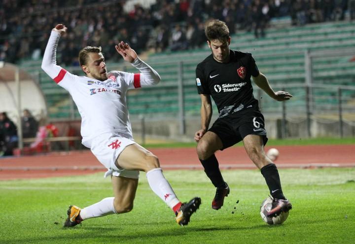 Padova_Triestina_contrasto_Serie_C_lapresse_2017