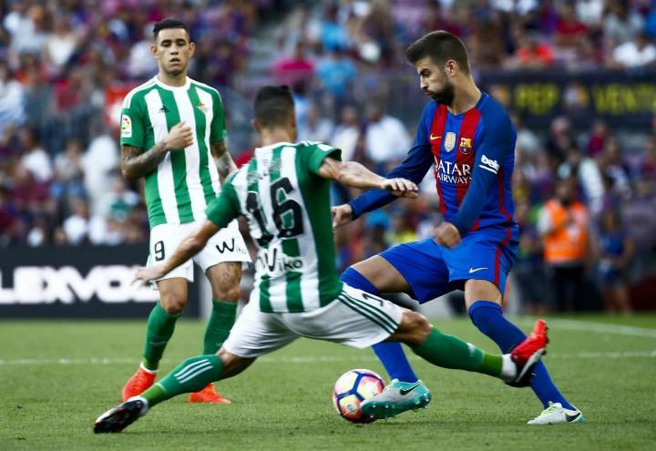 Pique_Barcellona_Betis_lapresse_2017
