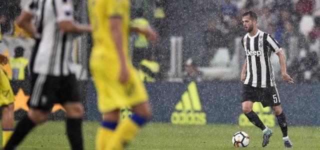 Pjanic_Juventus_Chievo_pioggia_lapresse_2018