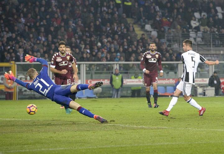 Pjanic_gol_Juventus_Torino_lapresse_2017
