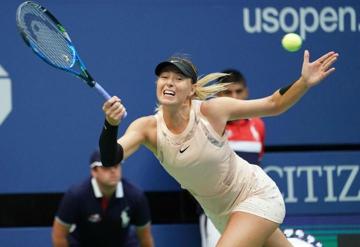 Sharapova_dritto_allungo_lapresse_2017