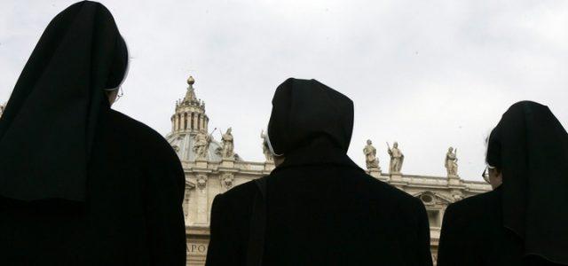 Suore_Vaticano_Lapresse