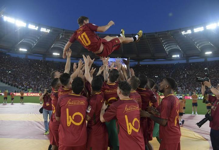 Totti_trionfo_Roma_lapresse_2017