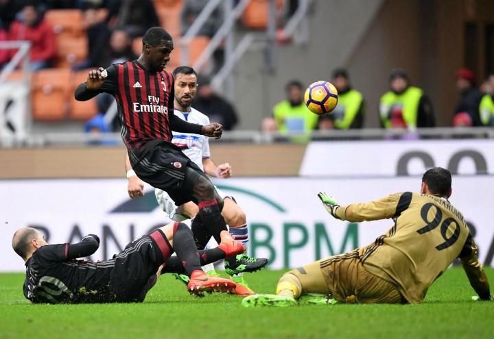 Zapata_Donnarumma_Sampdoria_Milan_lapresse_2017