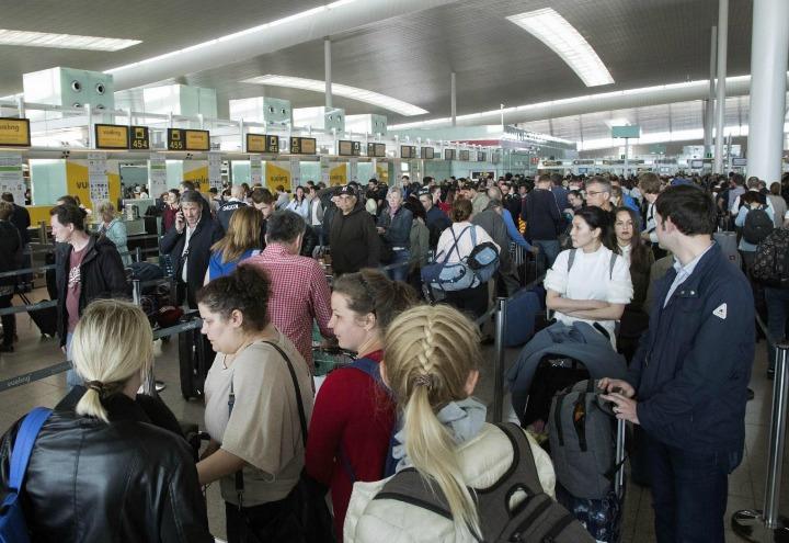 aeroporto_code_aerei_schengen_passeggeri_sciopero_lapresse_2017