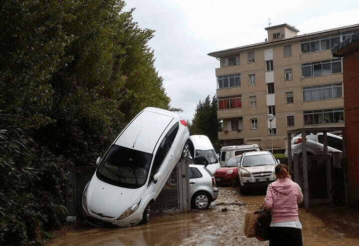 alluvione_livorno_twitter
