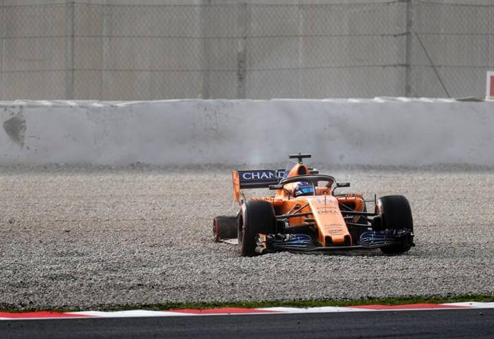 alonso_2018_incidente_barcellona_mclaren_twitter