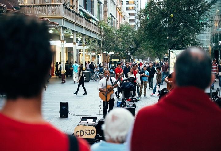 artisti_strada_performer_busker_pixabay