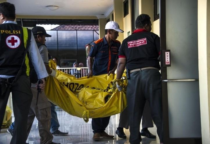 attentato_indonesia_isis_polizia_lapresse_2018