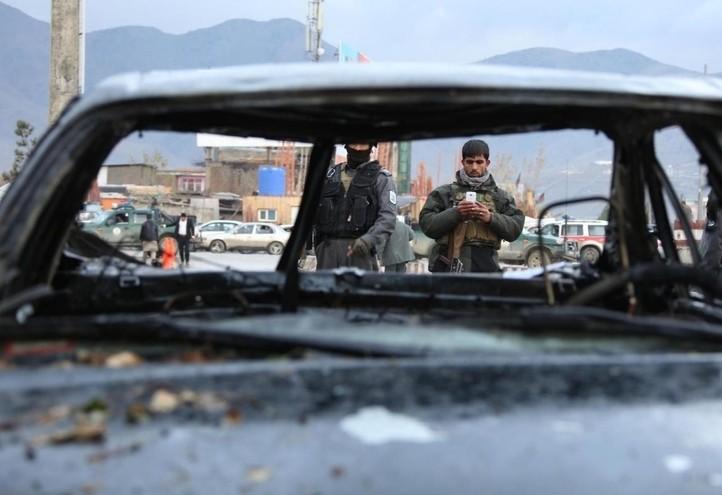 attentato_kabul_afghanistan_isis_autobomba_lapresse_2018