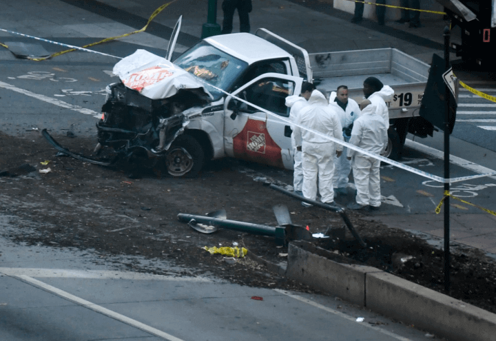 attentato_new_york_usa_terrorismo_isis_furgone_twitter_2017